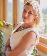 Book an Appointment with Joanna Tandberg at Vedazon